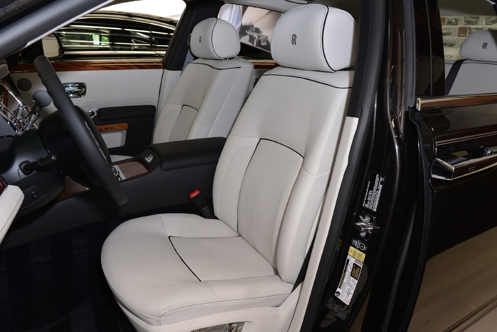 Rolls-Royce Ghost Review, Interior, For Sale, Specs & Models in