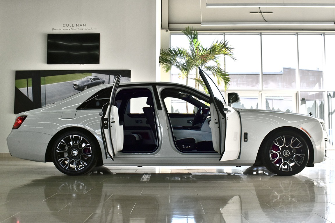 New 2023 Rolls-Royce Ghost Black Badge For Sale ($437,625)