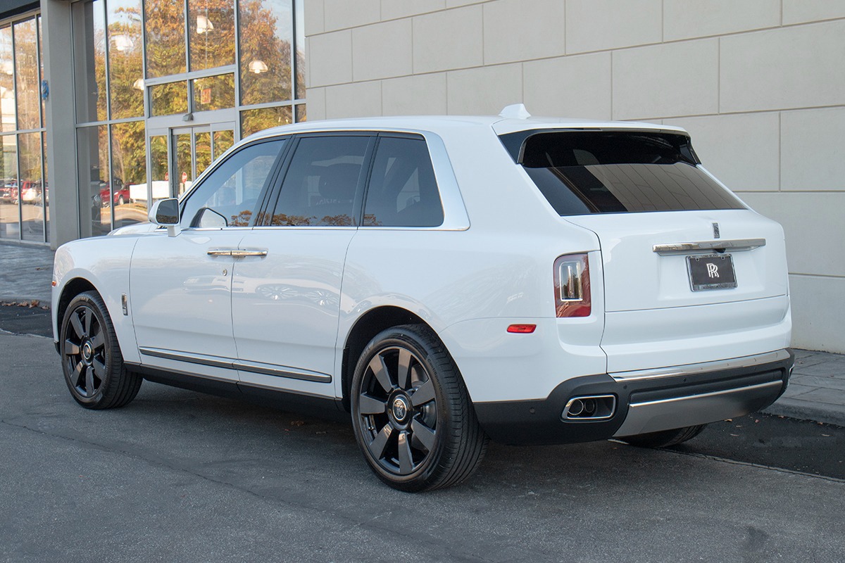 New 2024 Rolls-Royce Cullinan For Sale ($418,325)  Rolls-Royce Motor Cars  Long Island Stock #RU221610