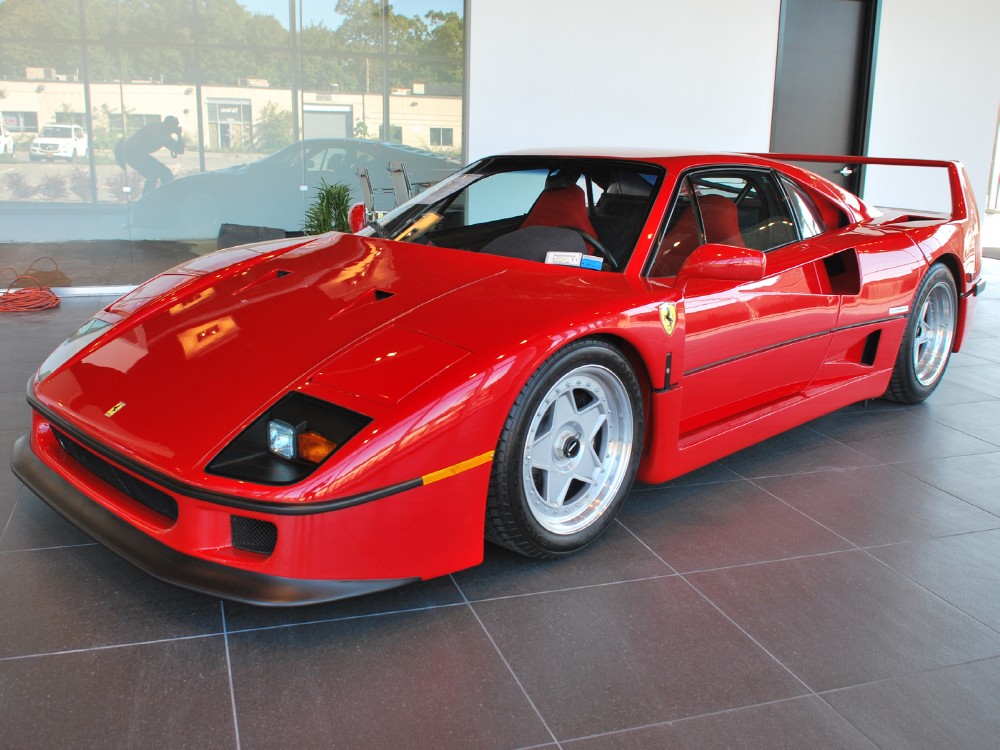 FOR SALE: 1990 Ferrari F40